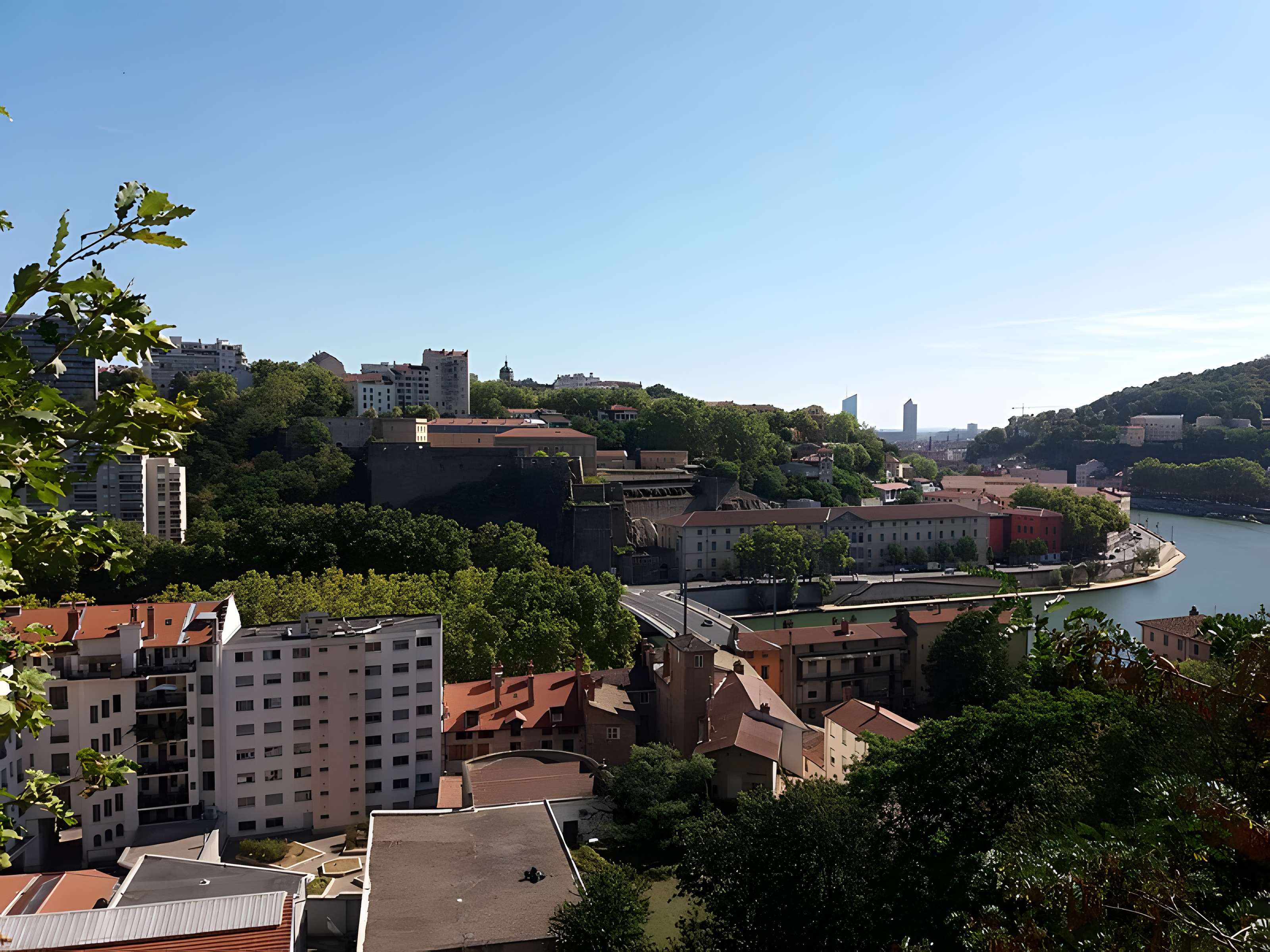 Immeuble dit Les Greniers d'Abondance, actuellement siège de la DRAC (Direction régionale des affaires culturelles)