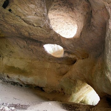 Grotte des Deux Ouvertures à Saint-Martin-dArdèche
