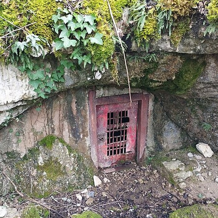 Photo de Grotte des Escabasses ou de la Vipère