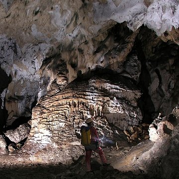 Grotte du Déroc à Vallon-Pont-dArc
