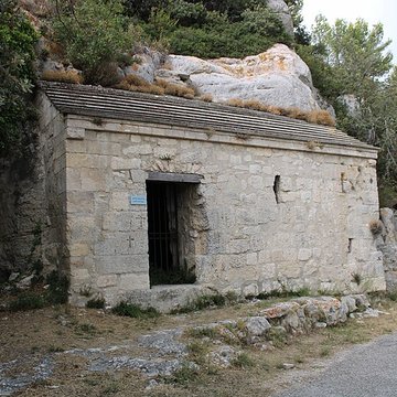 Grottes de Sainte-Anne-de-Goiron à Lambesc