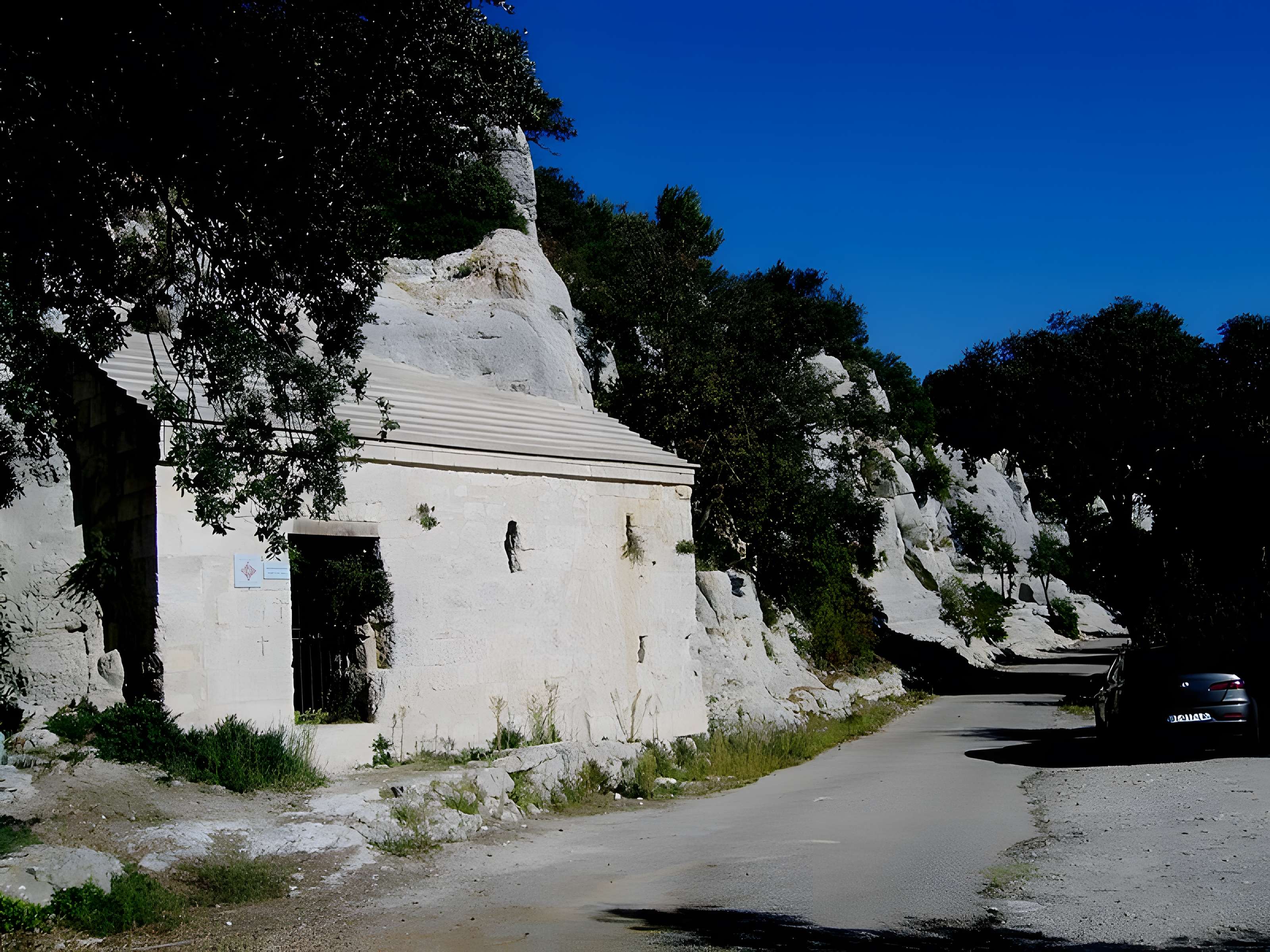 Grottes de Sainte-Anne-de-Goiron à Lambesc
