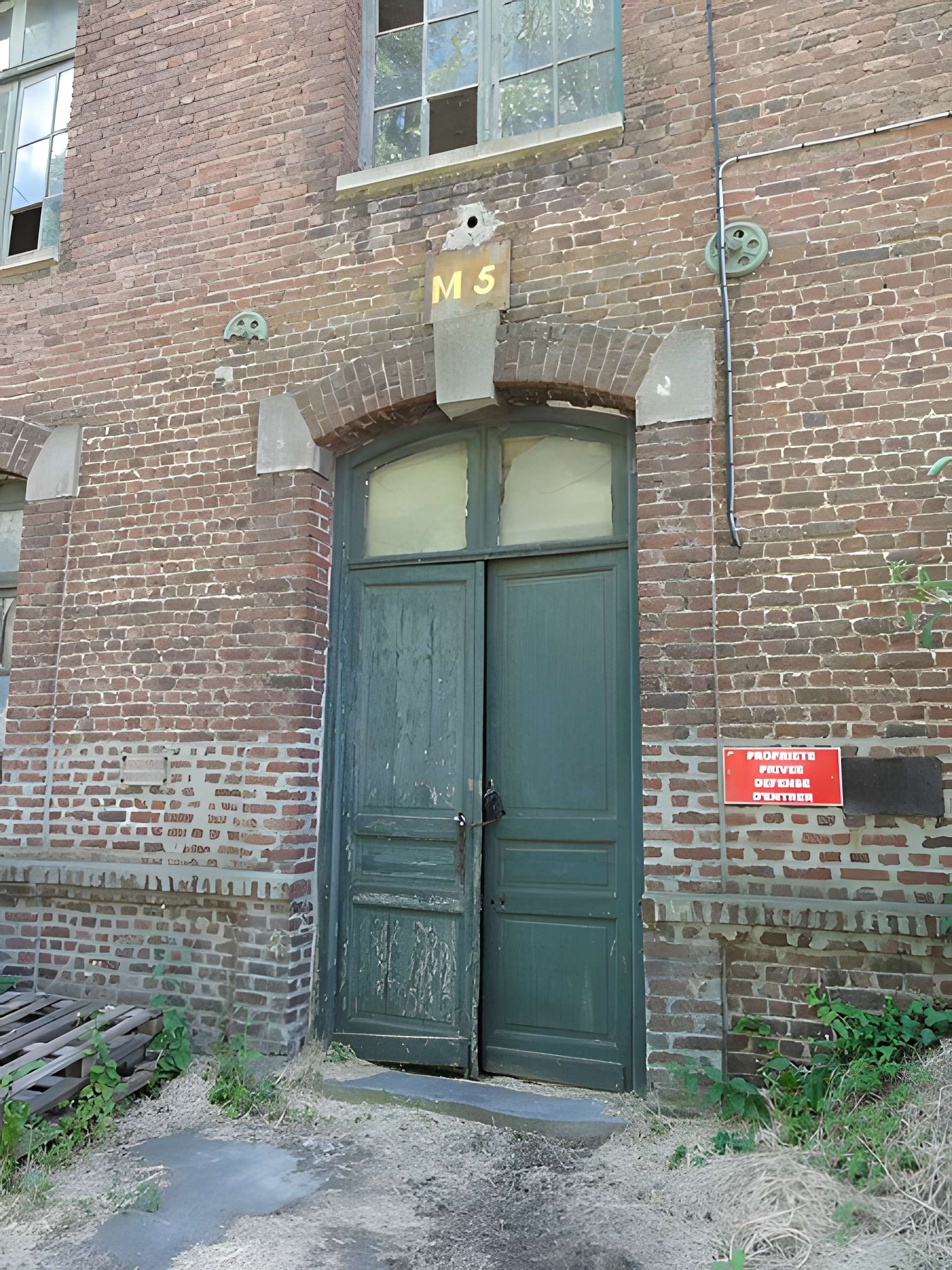Groupe scolaire de la cité Notre-Dame des mines d'Aniche à Waziers