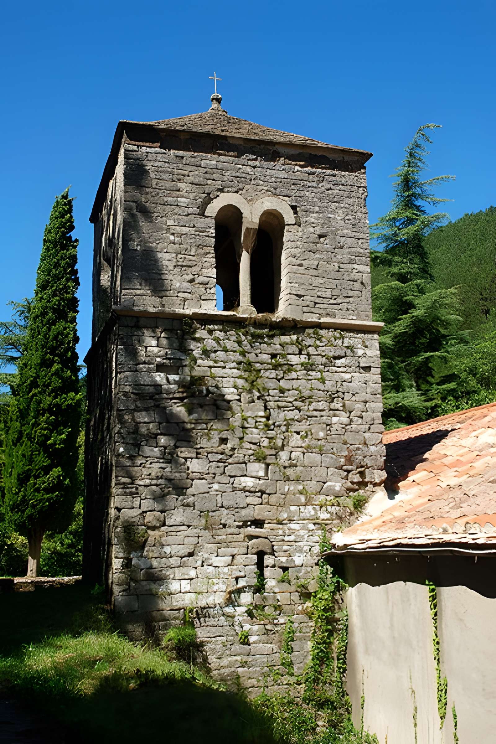 Chapelle Notre-Dame-de-Nize de Lunas 