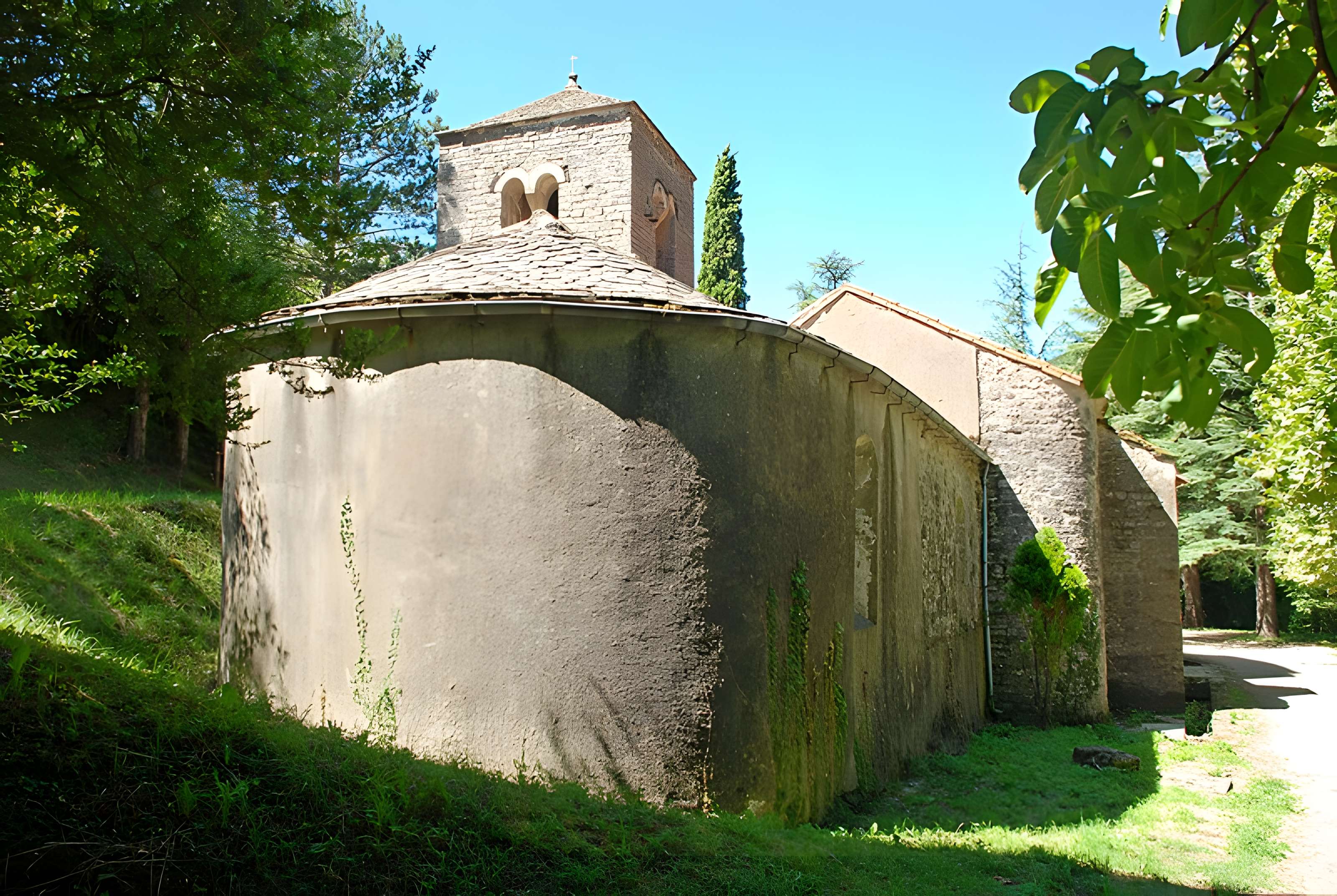 Chapelle Notre-Dame-de-Nize de Lunas