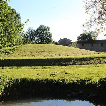 Habitat du premier âge féodal de Jasseron