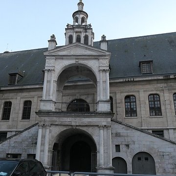 Halle aux Toiles de Rouen