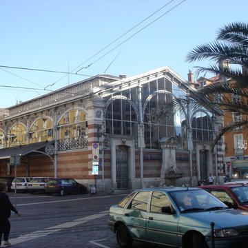 Marché couvert dit Halle Sainte-Claire