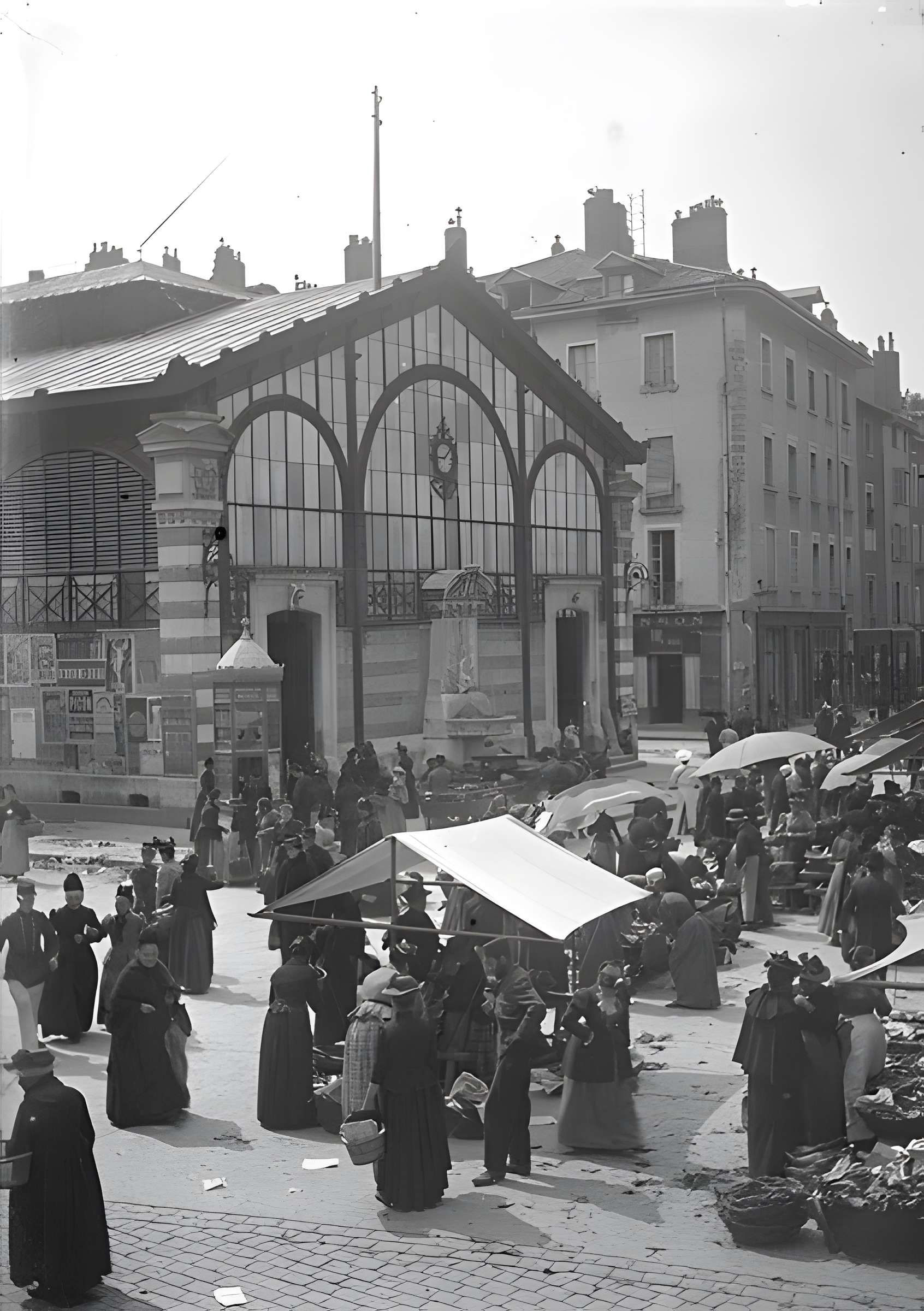 Marché couvert dit Halle Sainte-Claire