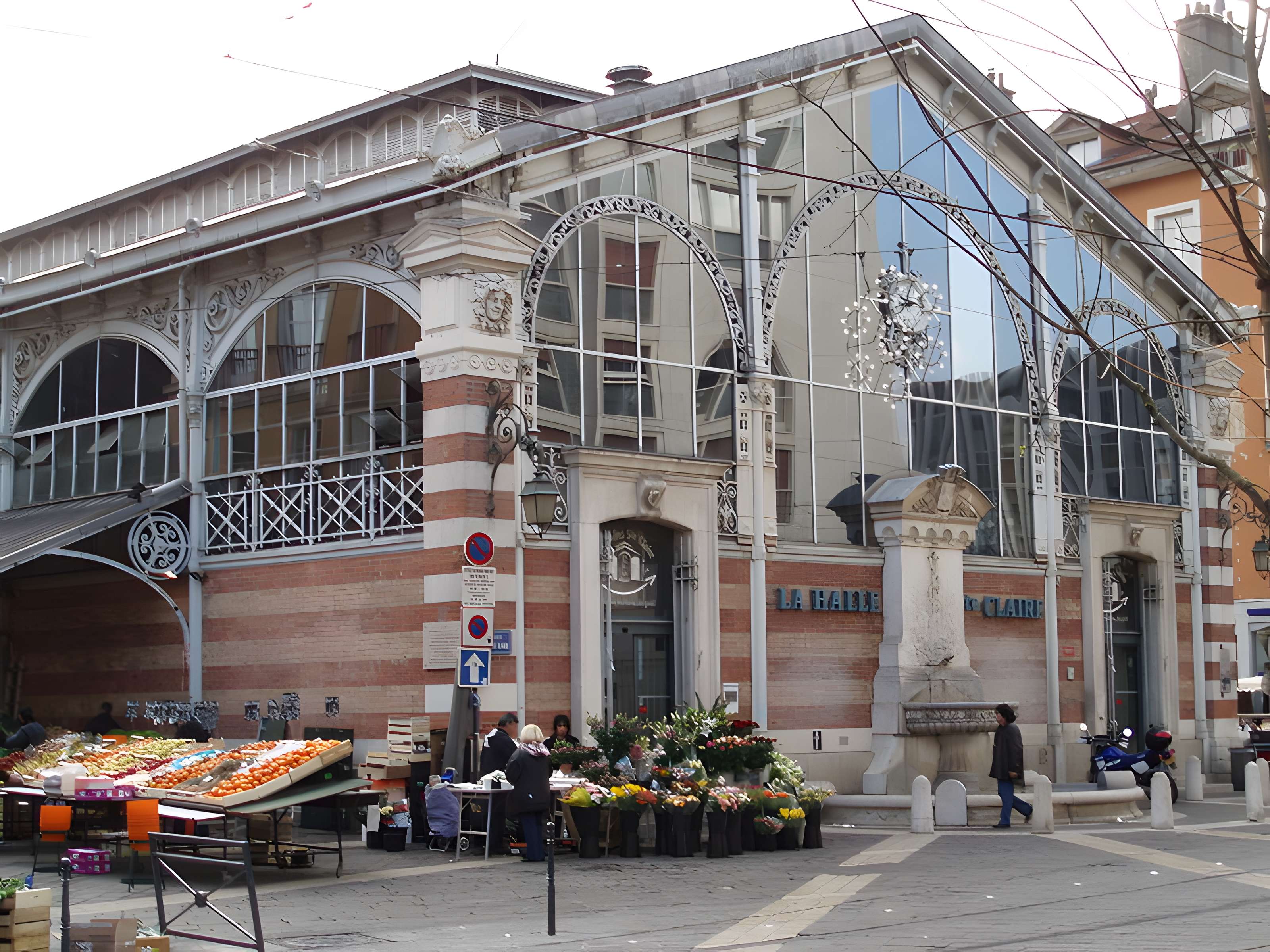 Marché couvert dit Halle Sainte-Claire