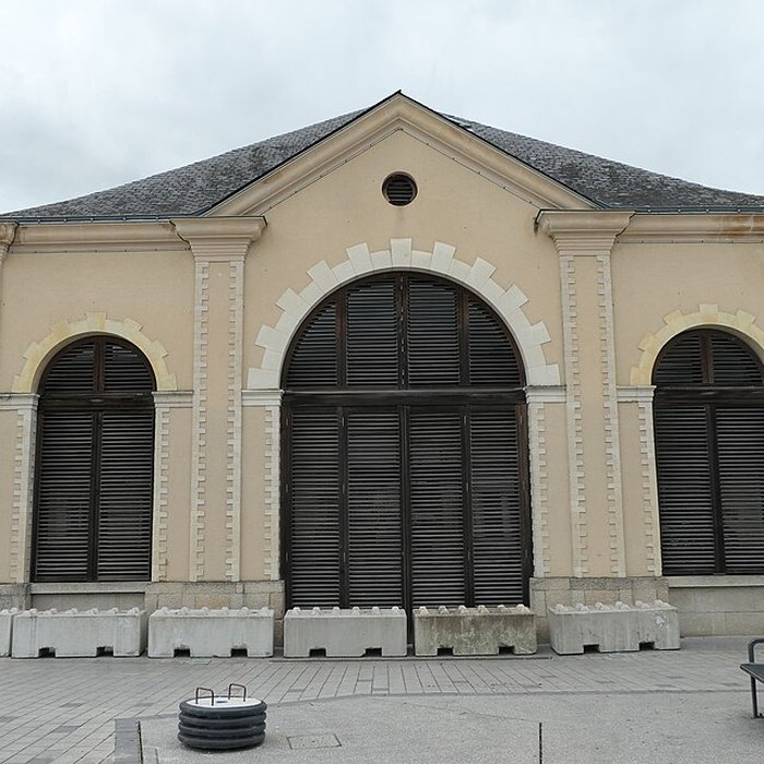 Photo de Halles-mairie dÉvron