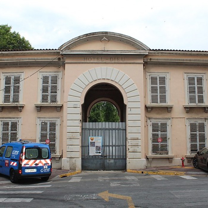 Photo de Hôpital Chalucet et jardin Alexandre-Ier de Toulon