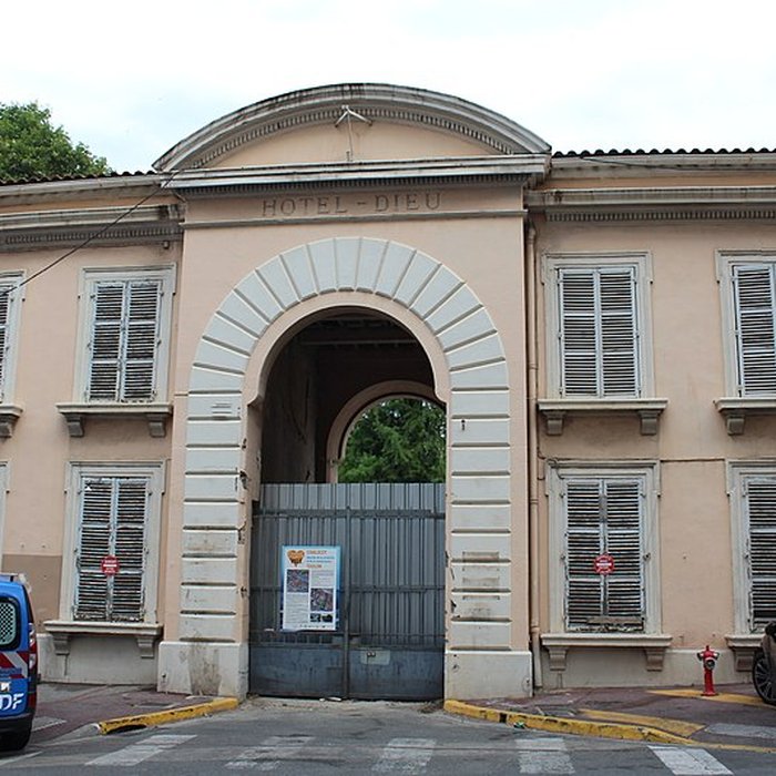 Photo de Hôpital Chalucet et jardin Alexandre-Ier de Toulon