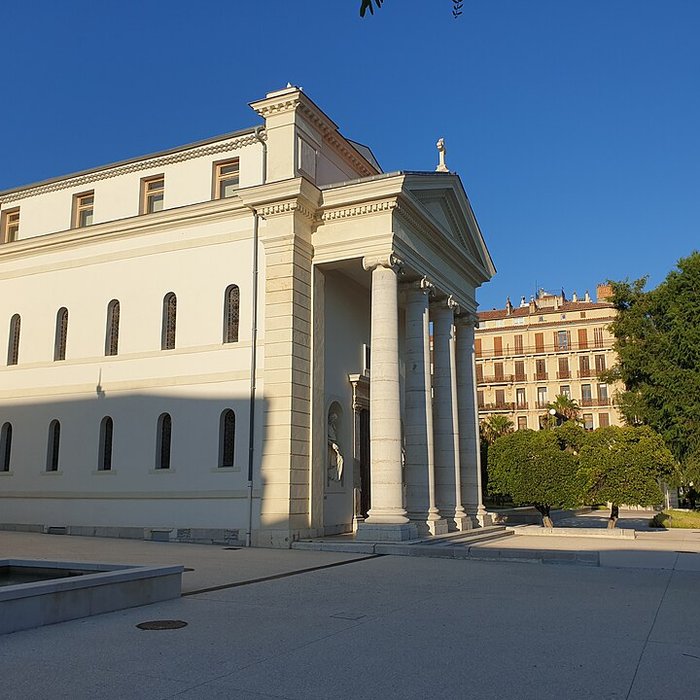 Photo de Hôpital Chalucet et jardin Alexandre-Ier de Toulon