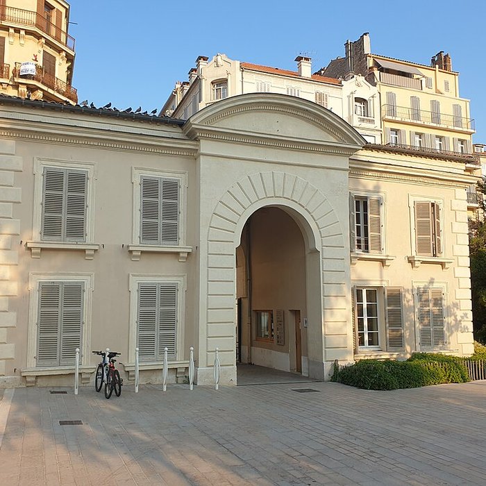 Photo de Hôpital Chalucet et jardin Alexandre-Ier de Toulon