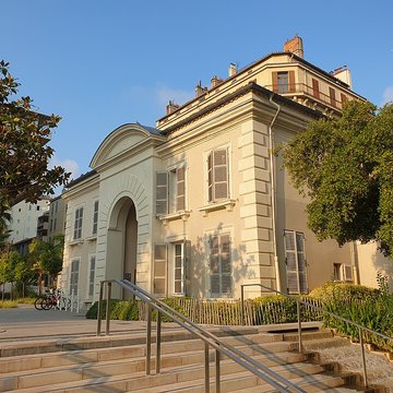 Hôpital Chalucet et jardin Alexandre-Ier de Toulon
