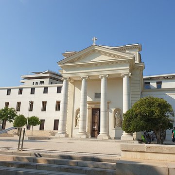 Hôpital Chalucet et jardin Alexandre-Ier de Toulon