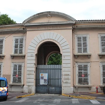 Hôpital Chalucet et jardin Alexandre-Ier de Toulon
