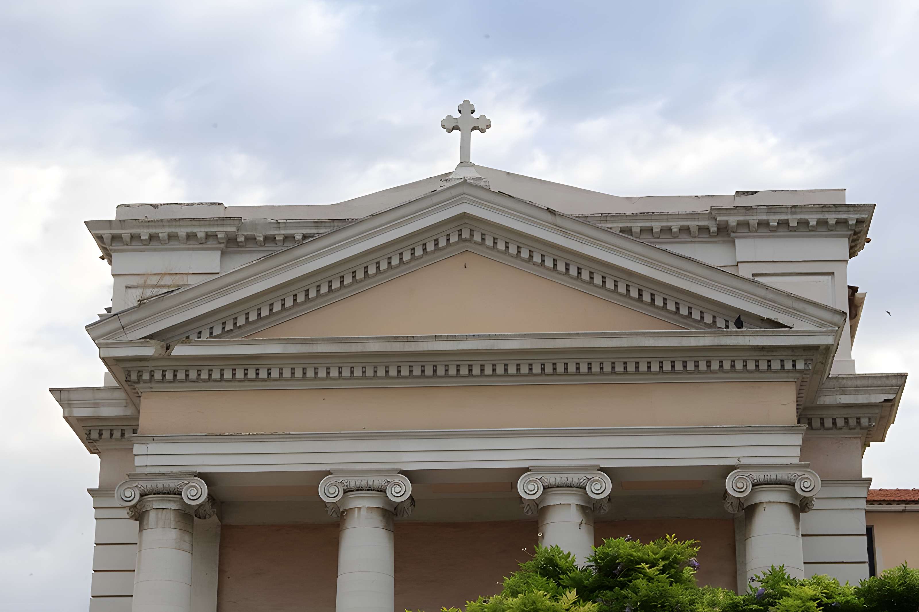 Hôpital Chalucet et jardin Alexandre-Ier de Toulon