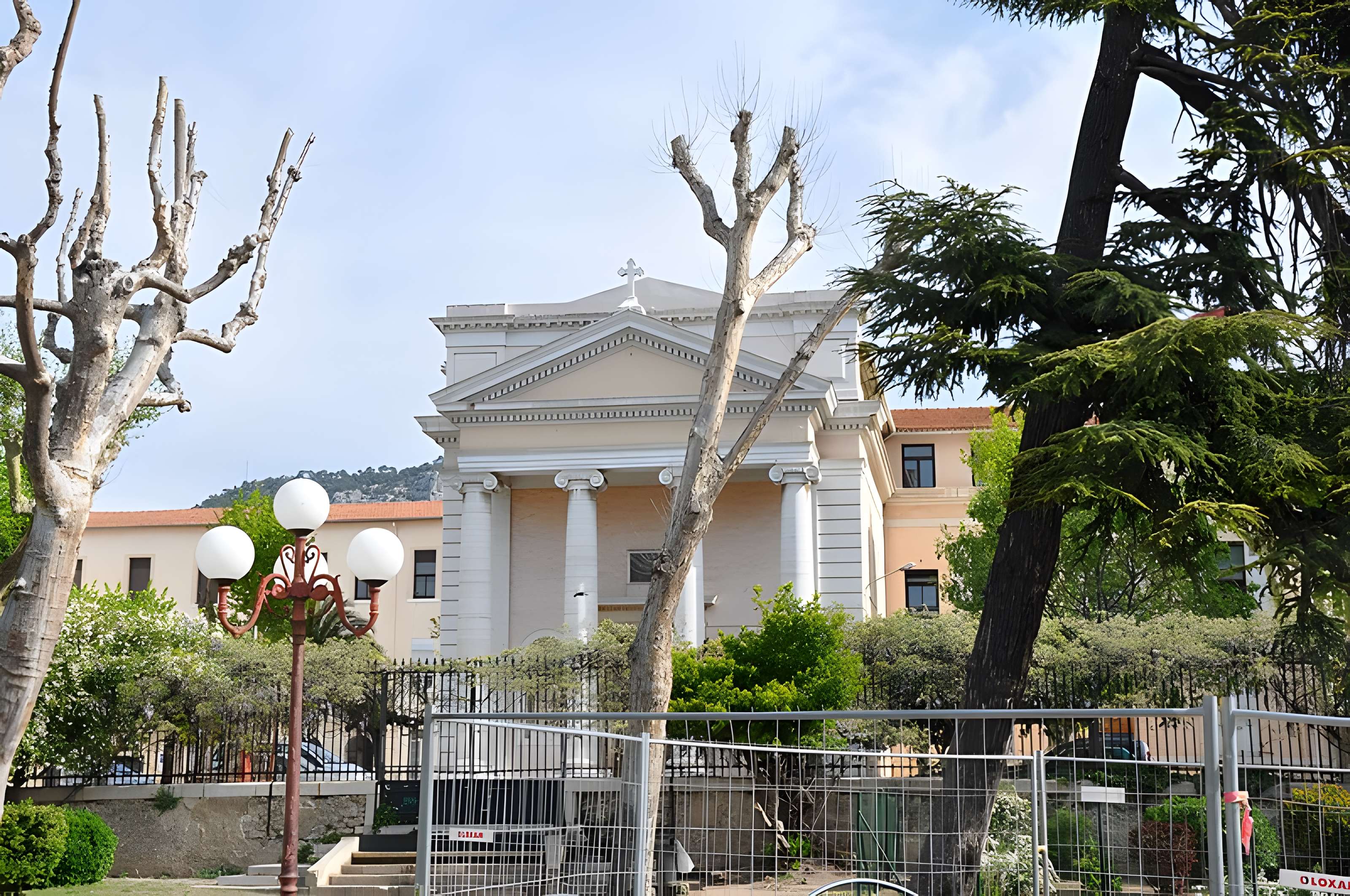 Hôpital Chalucet et jardin Alexandre-Ier de Toulon