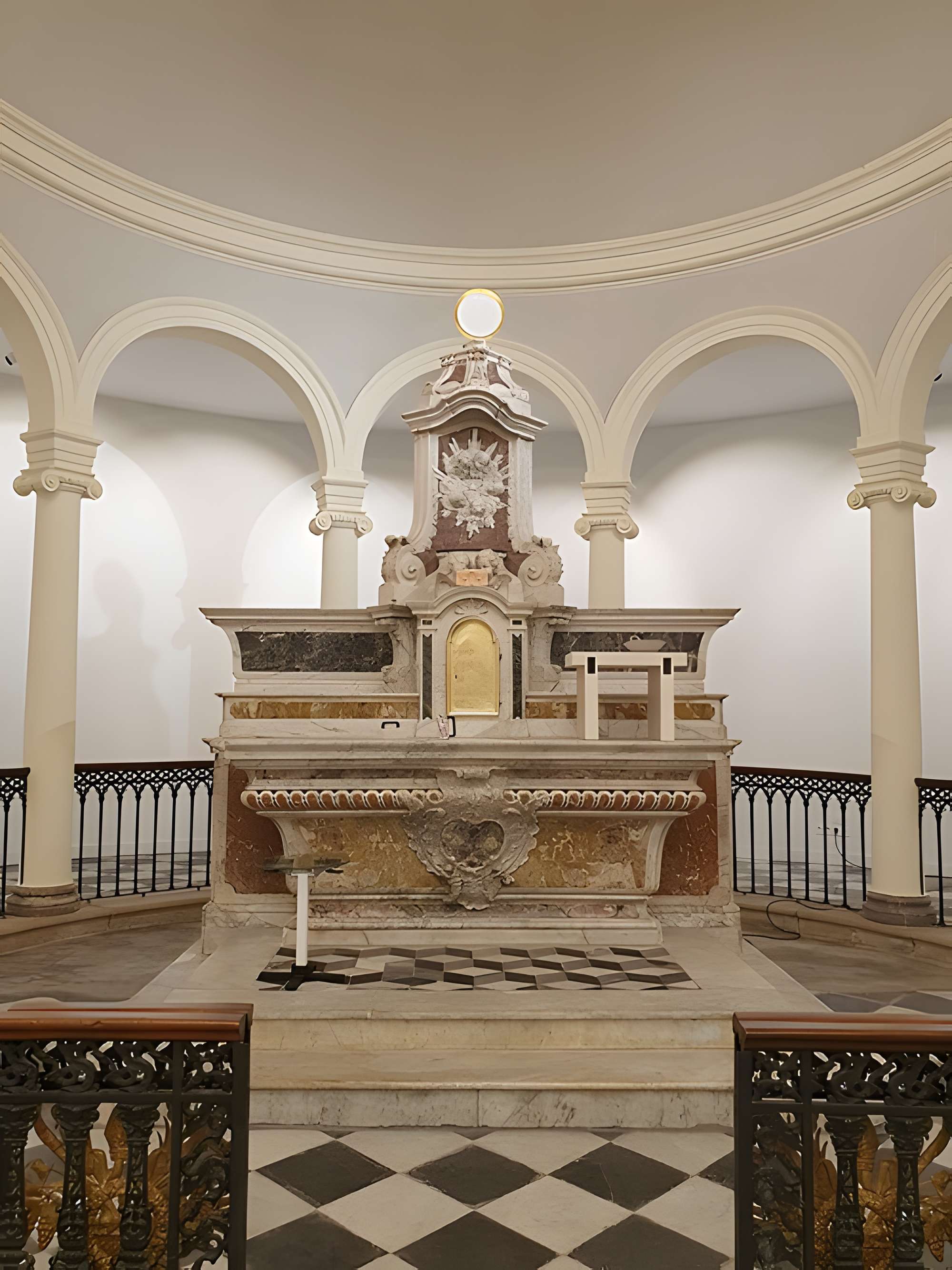 Hôpital Chalucet et jardin Alexandre-Ier de Toulon