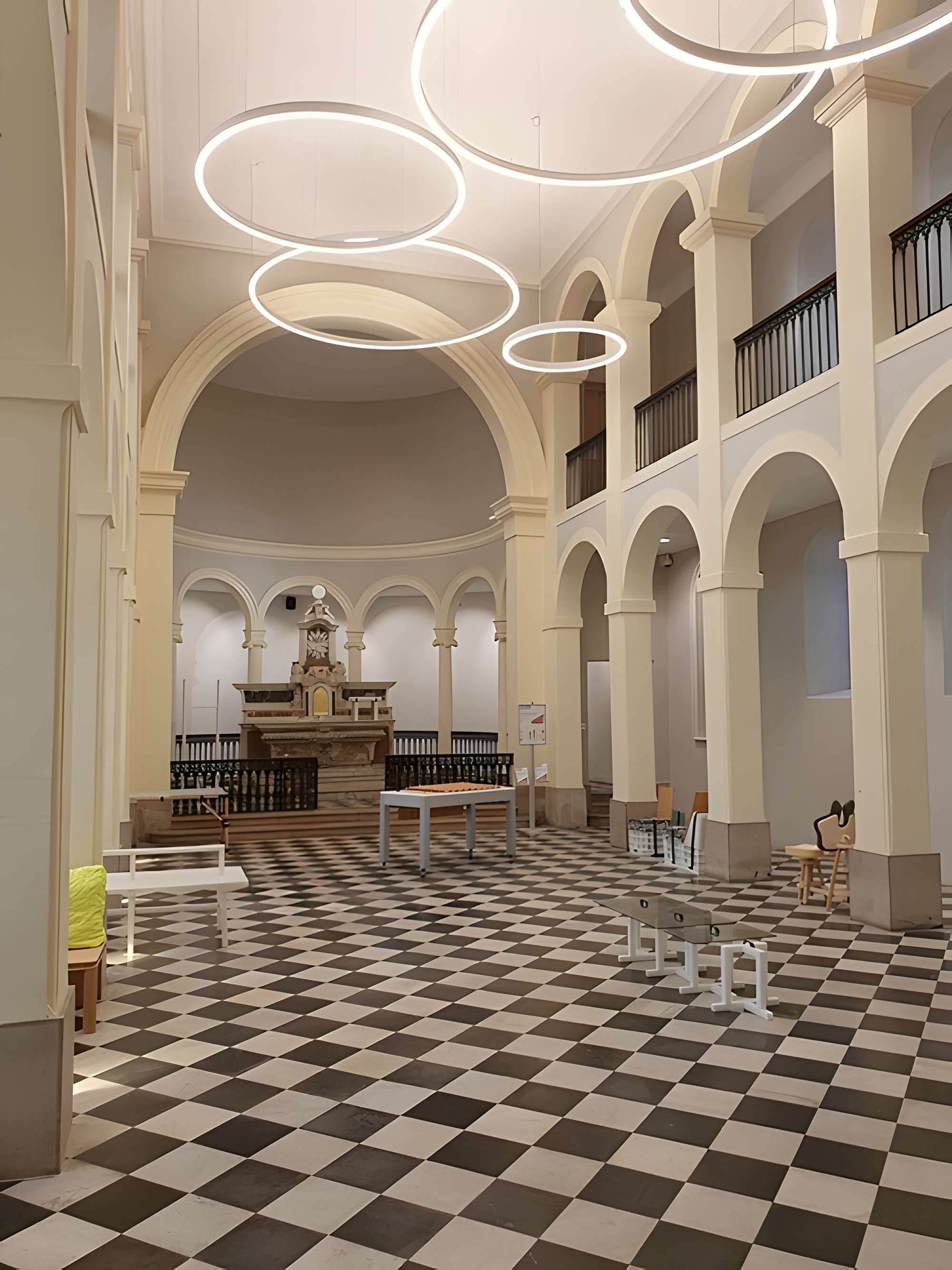 Hôpital Chalucet et jardin Alexandre-Ier de Toulon