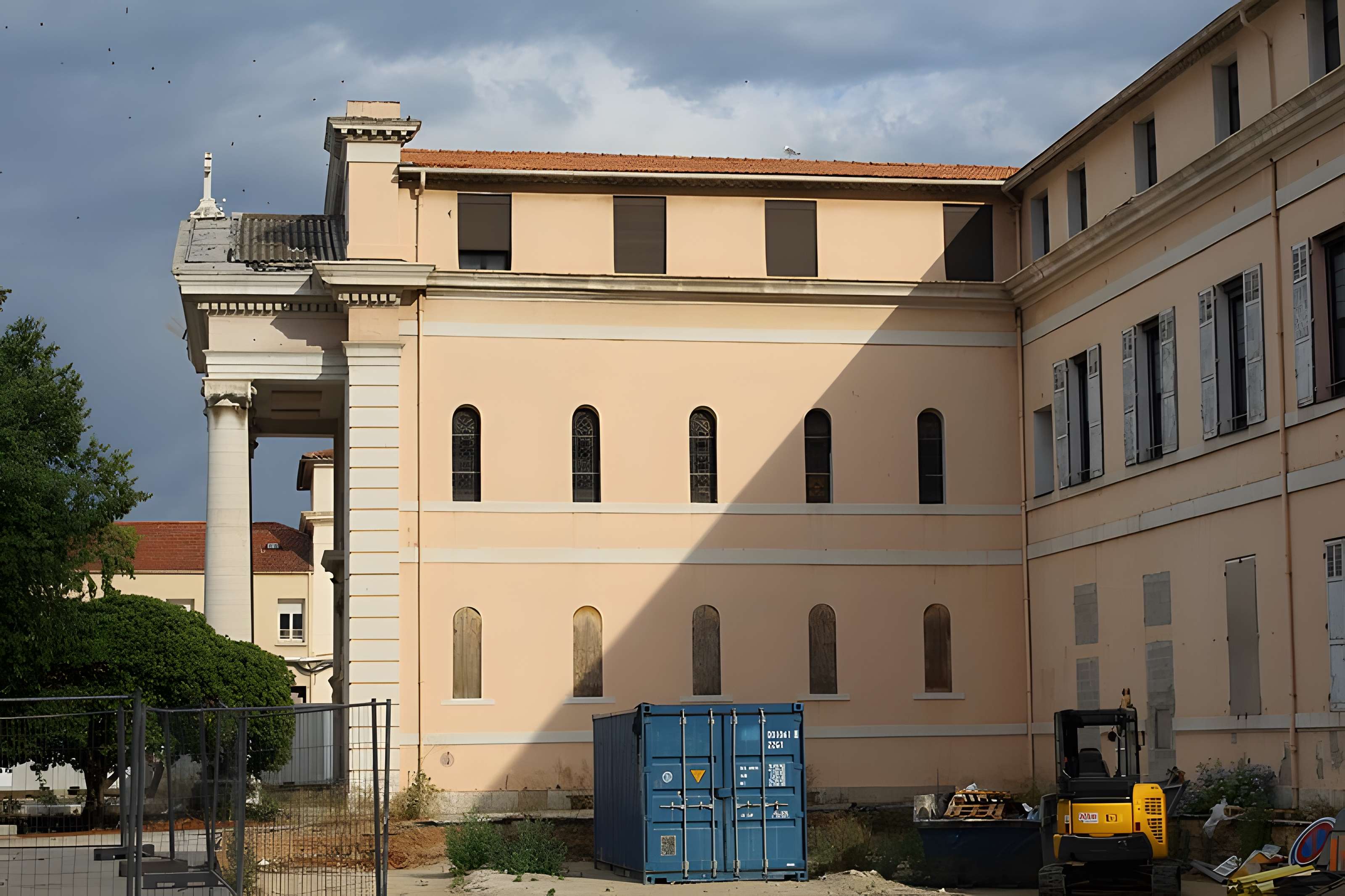 Hôpital Chalucet et jardin Alexandre-Ier de Toulon