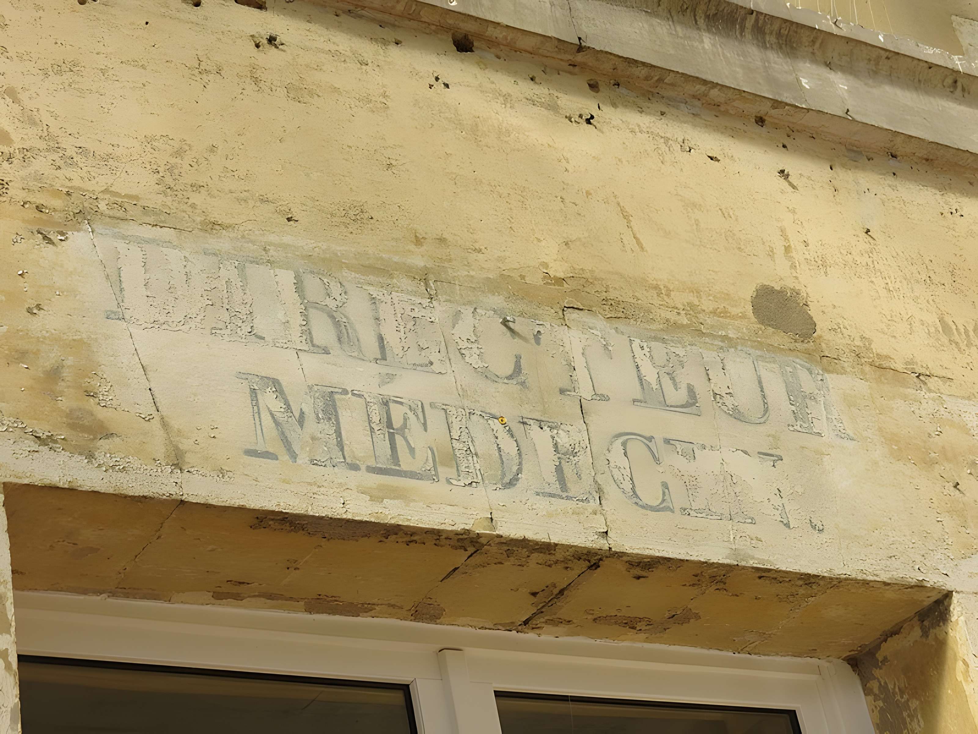 Hôpital psychiatrique d'Alençon