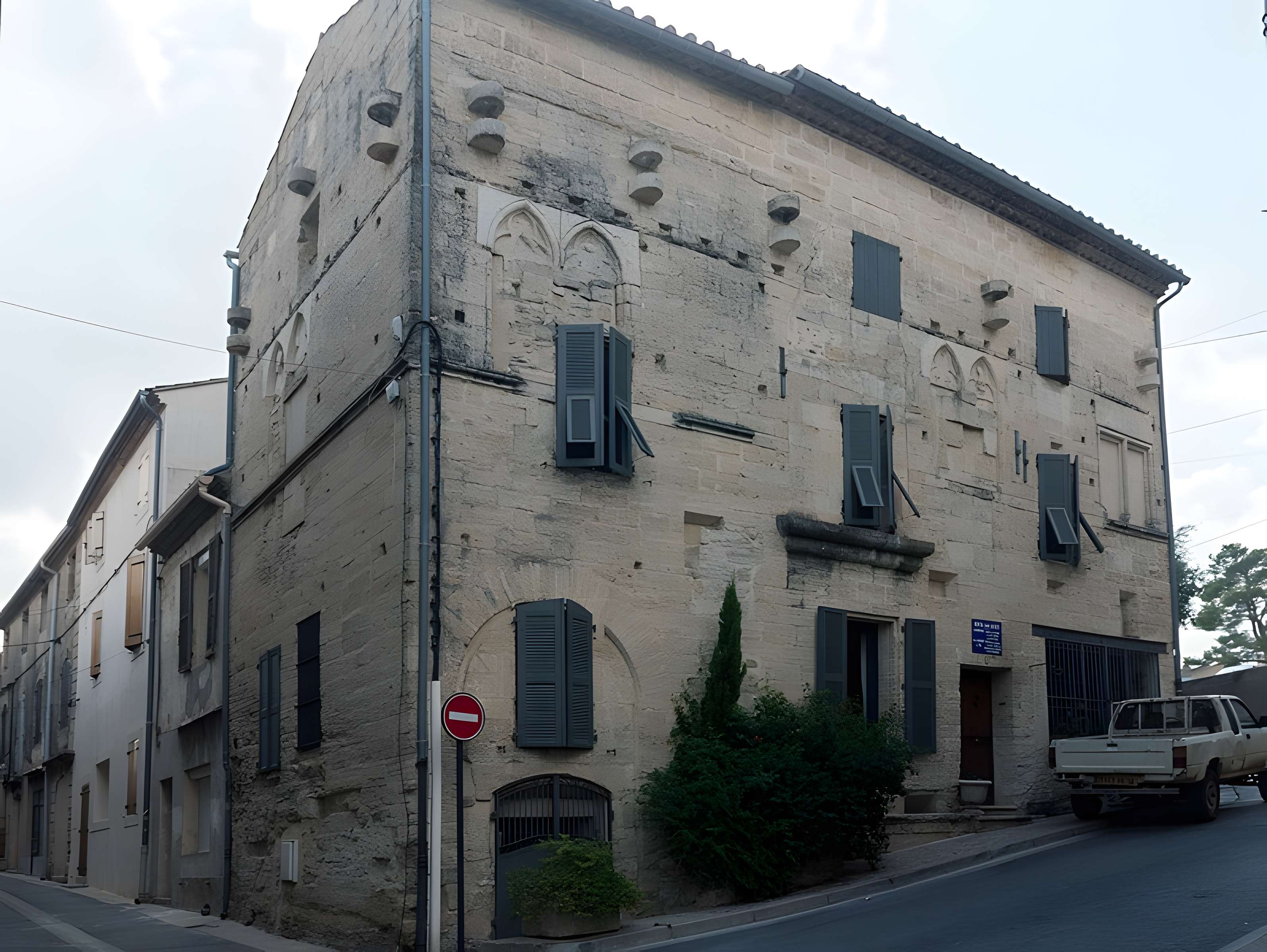 Hôpital Saint-Jacques de Gallargues-le-Montueux