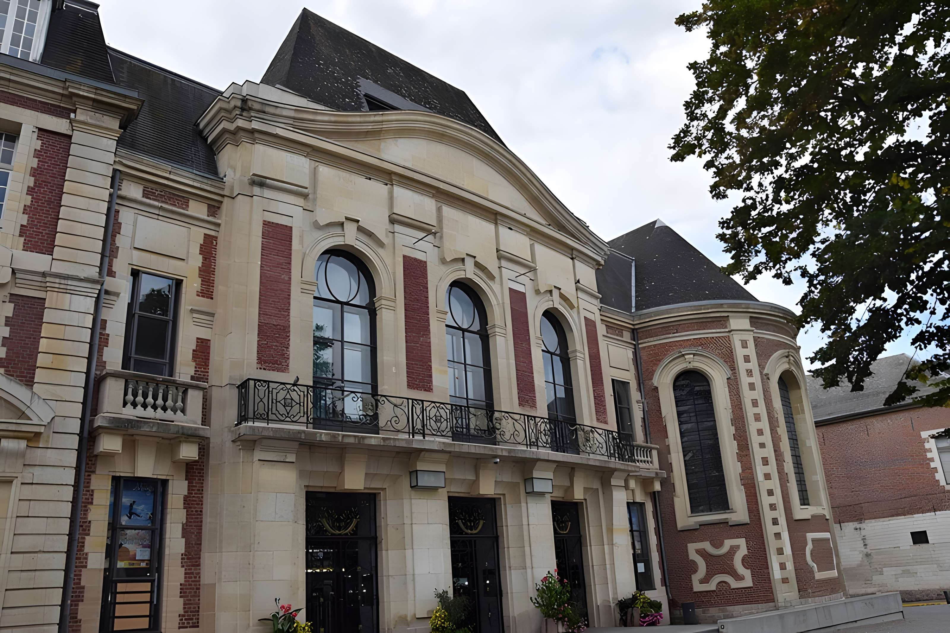 Hopital Saint-Julien de Cambrai