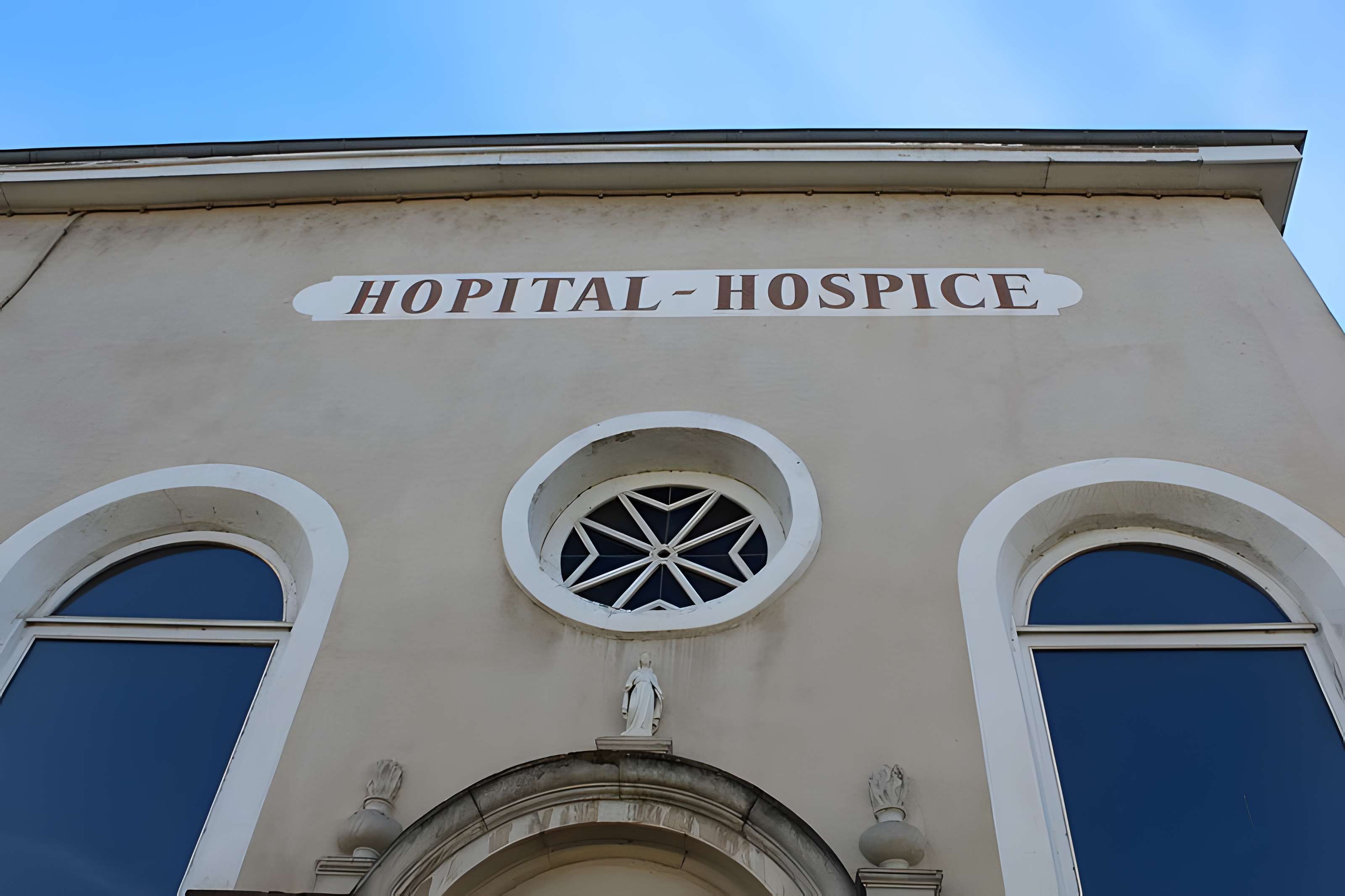 Hôpital-hospice de Bâgé-le-Châtel