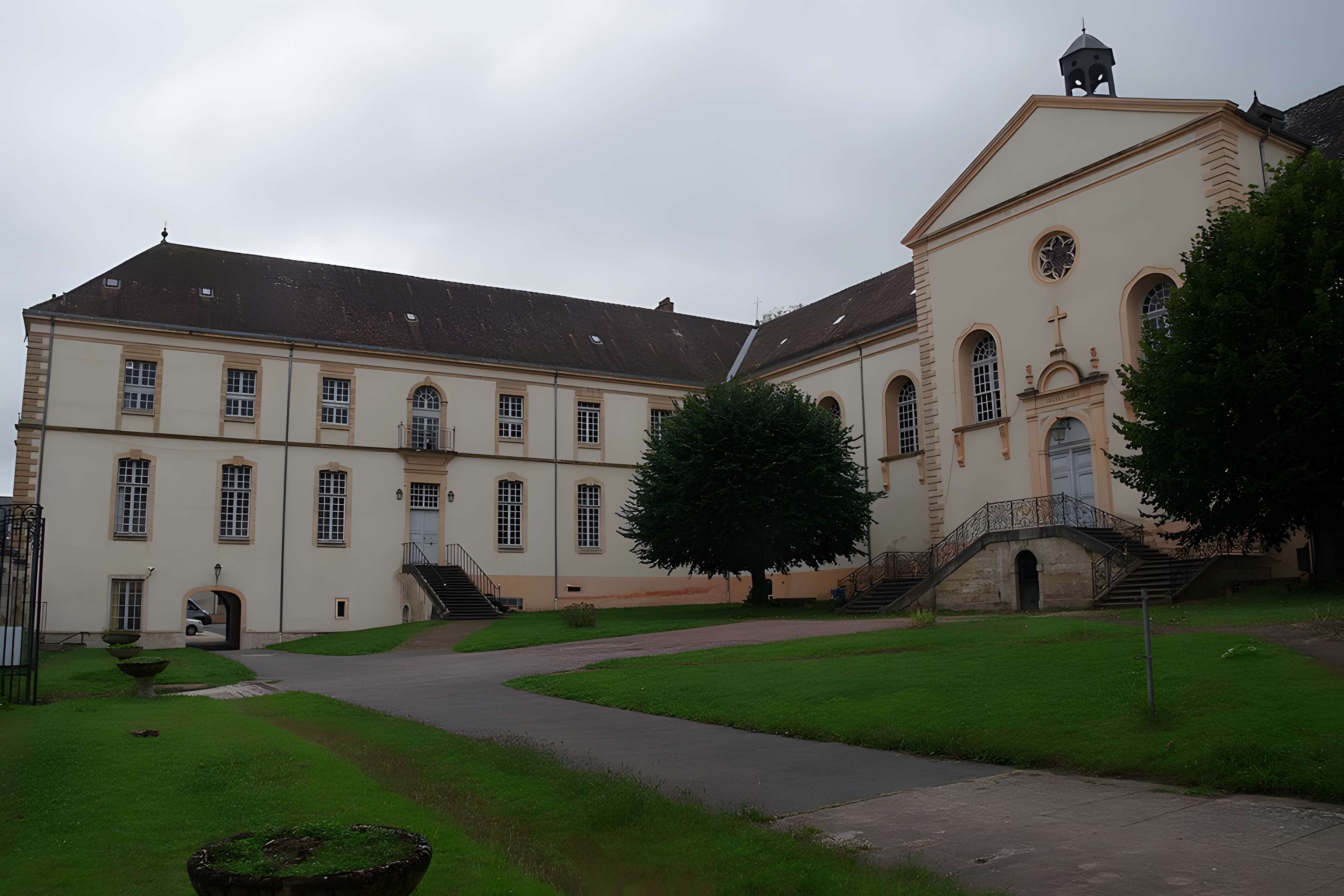 Hôpital-hospice de Cluny