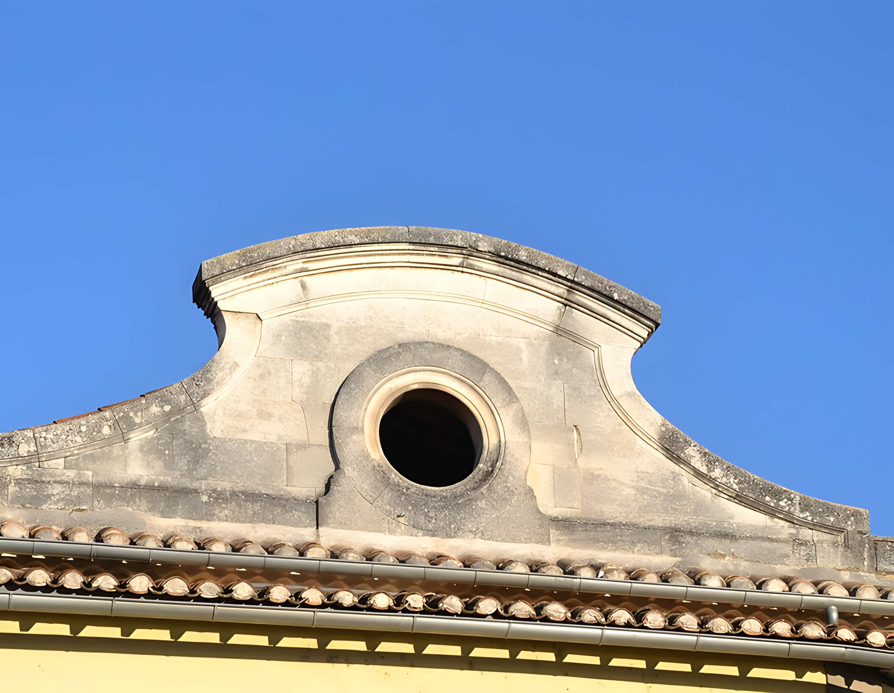 Hôpital-hospice de L'Isle-sur-la-Sorgue