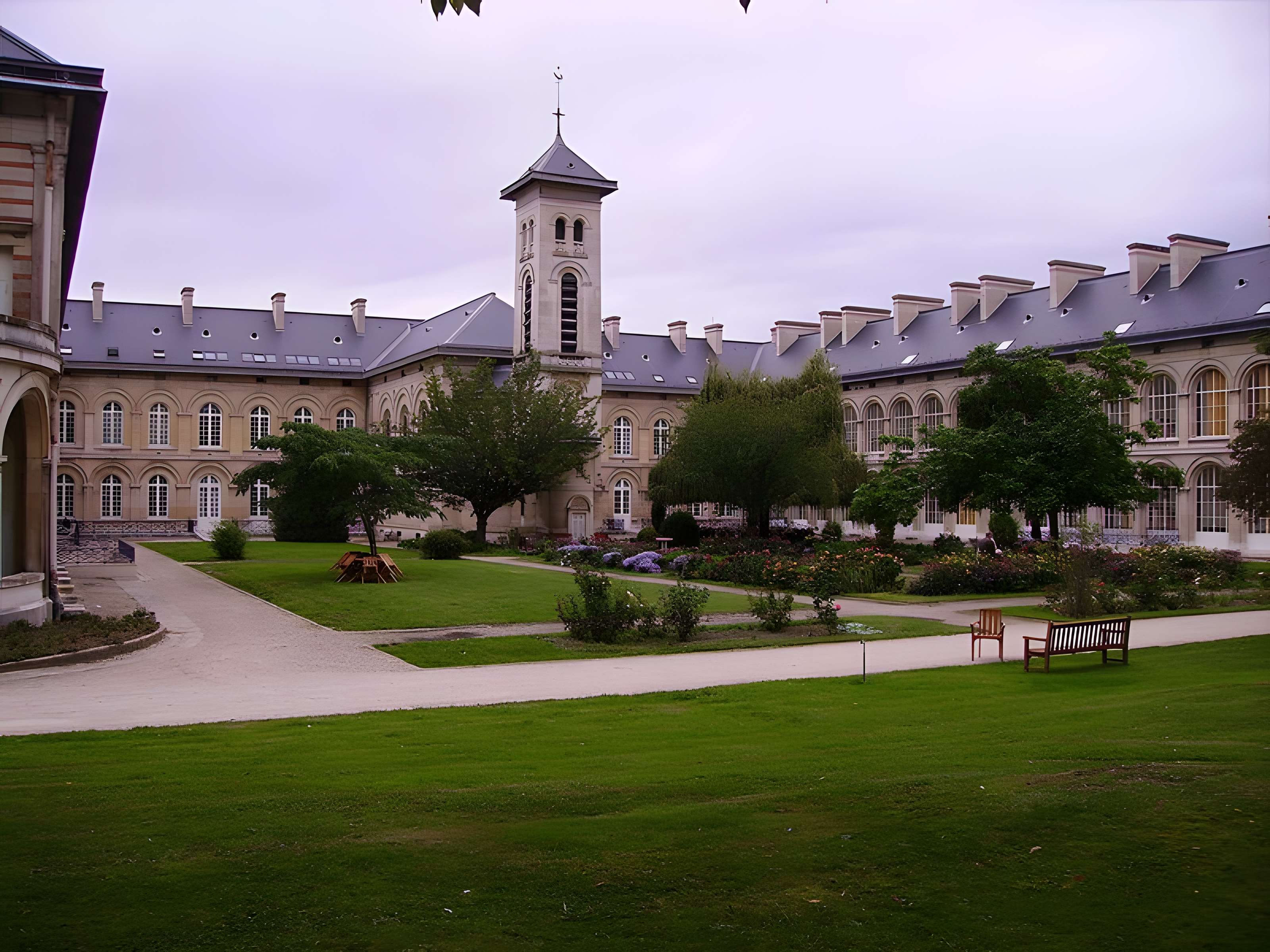 Hospice Ferrari de Clamart 