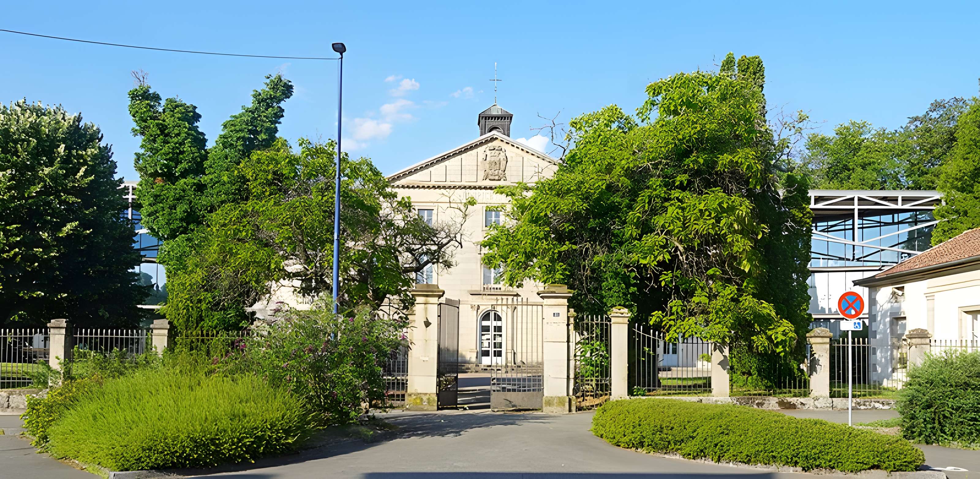 Hospice Marie-Richard de Lure