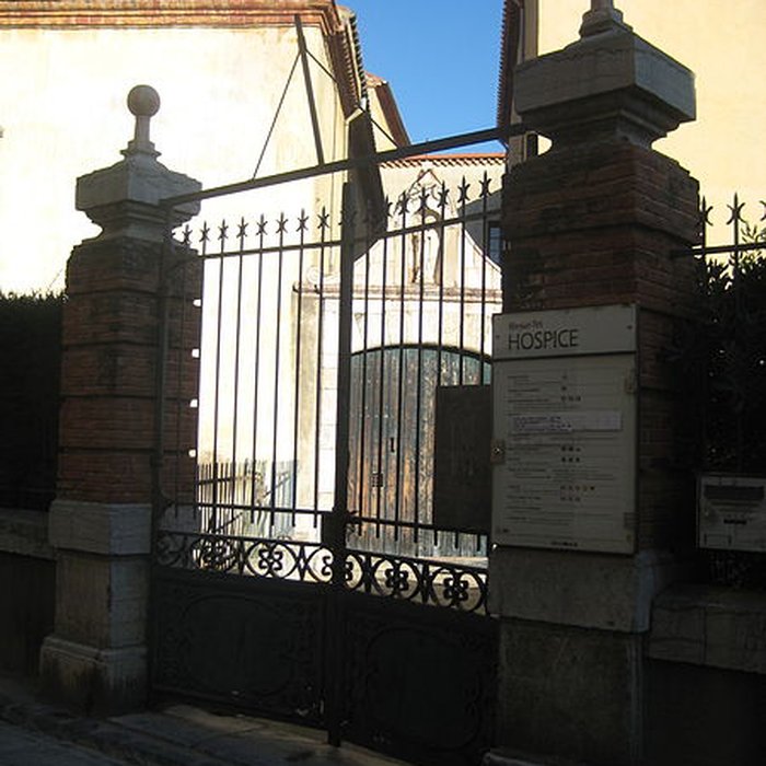 Photo de LHospici dIlla : Ancien Hospice Saint-Jacques dIlle-sur-Têt