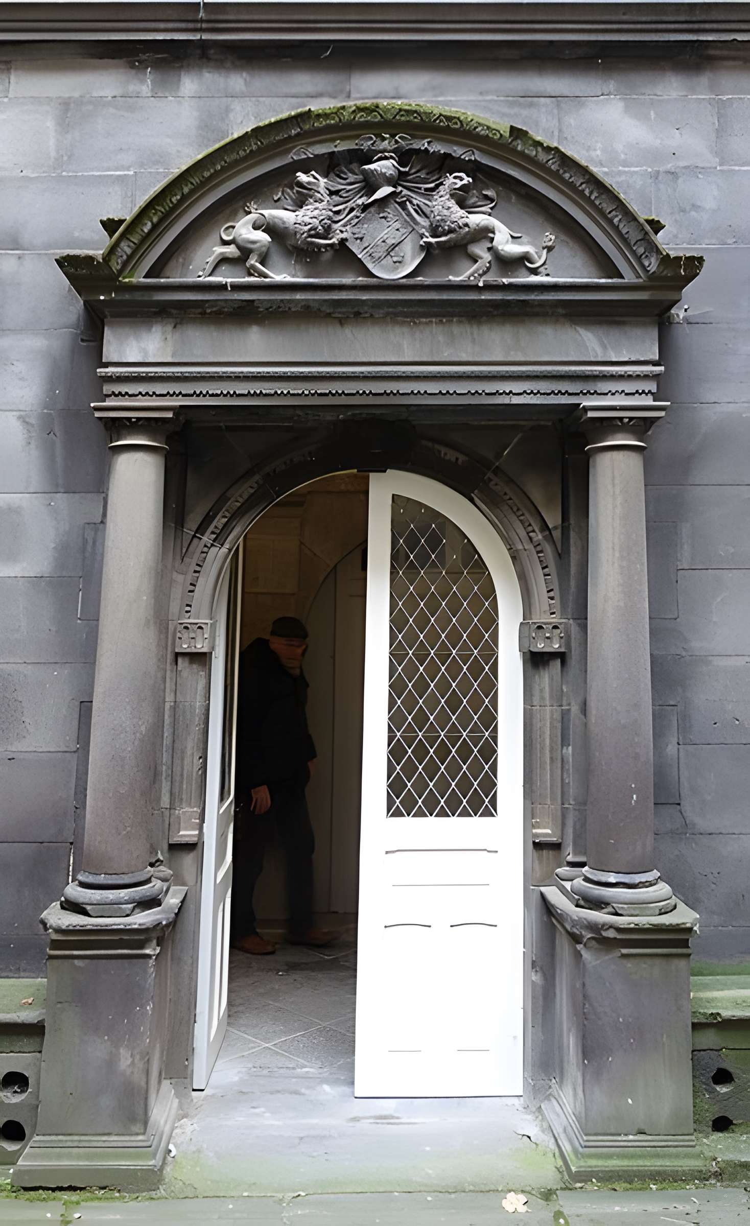 Hôtel Arnoux de Maison-Rouge à Riom