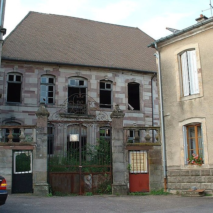 Photo de Hôtel Bretons-dAmblans à Luxeuil-les-Bains