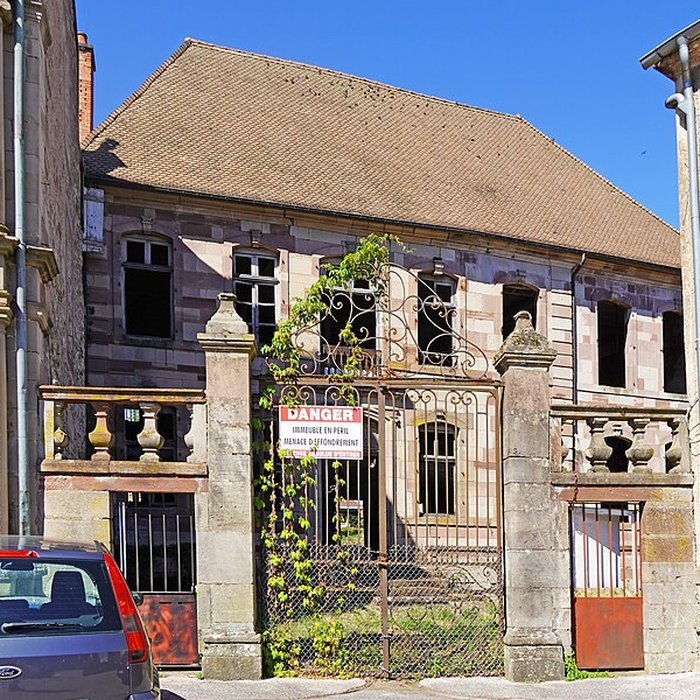 Photo de Hôtel Bretons-dAmblans à Luxeuil-les-Bains