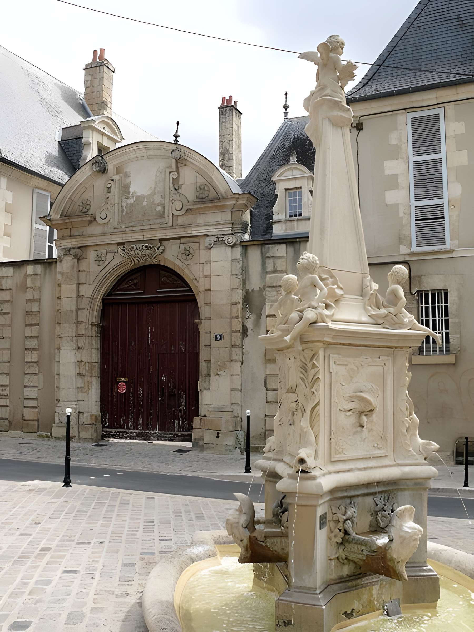 Hôtel de Bengy à Bourges 