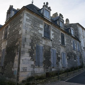 Hôtel de Brémond dArs à Saintes