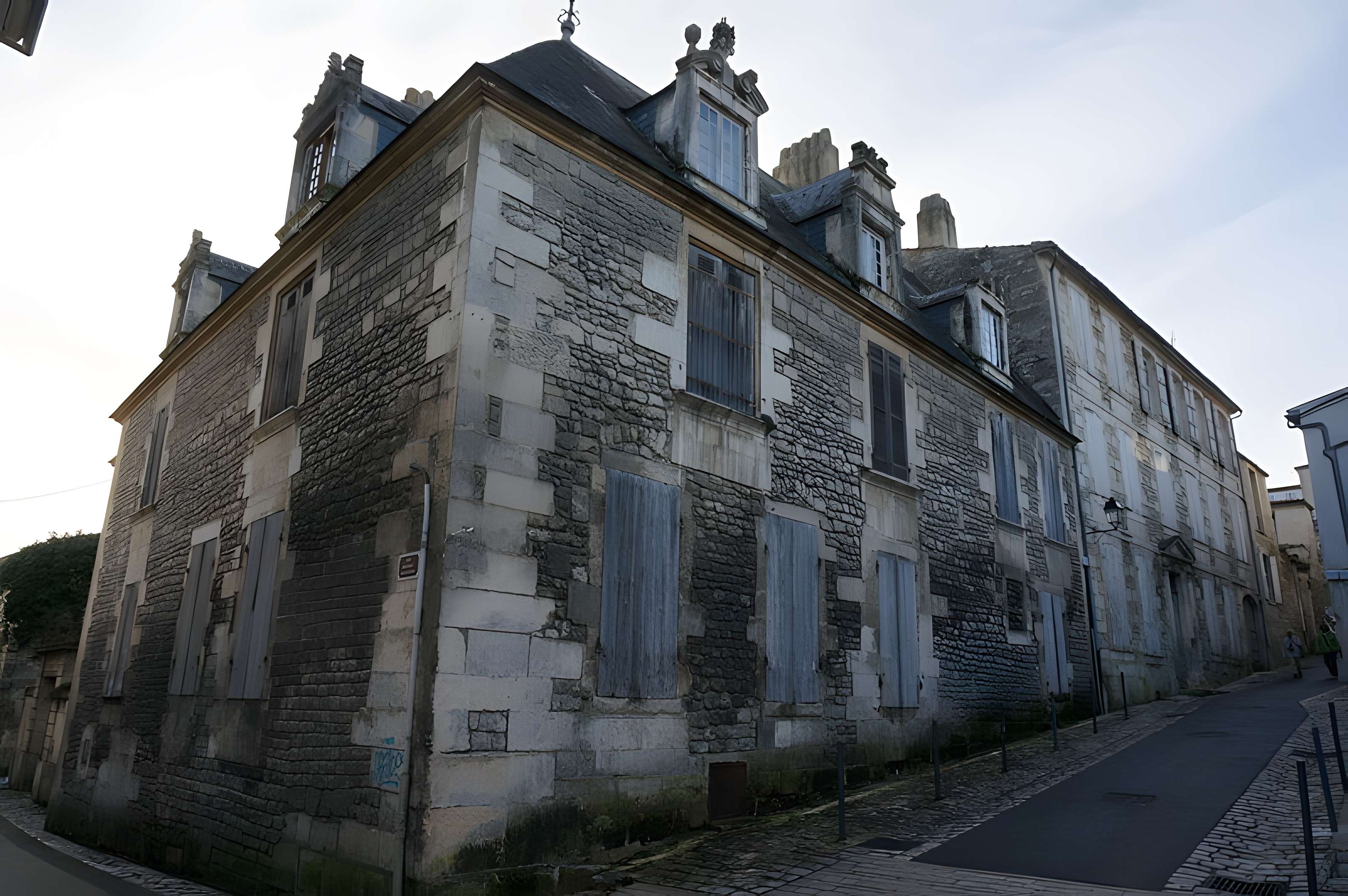 Hôtel de Brémond d'Ars à Saintes