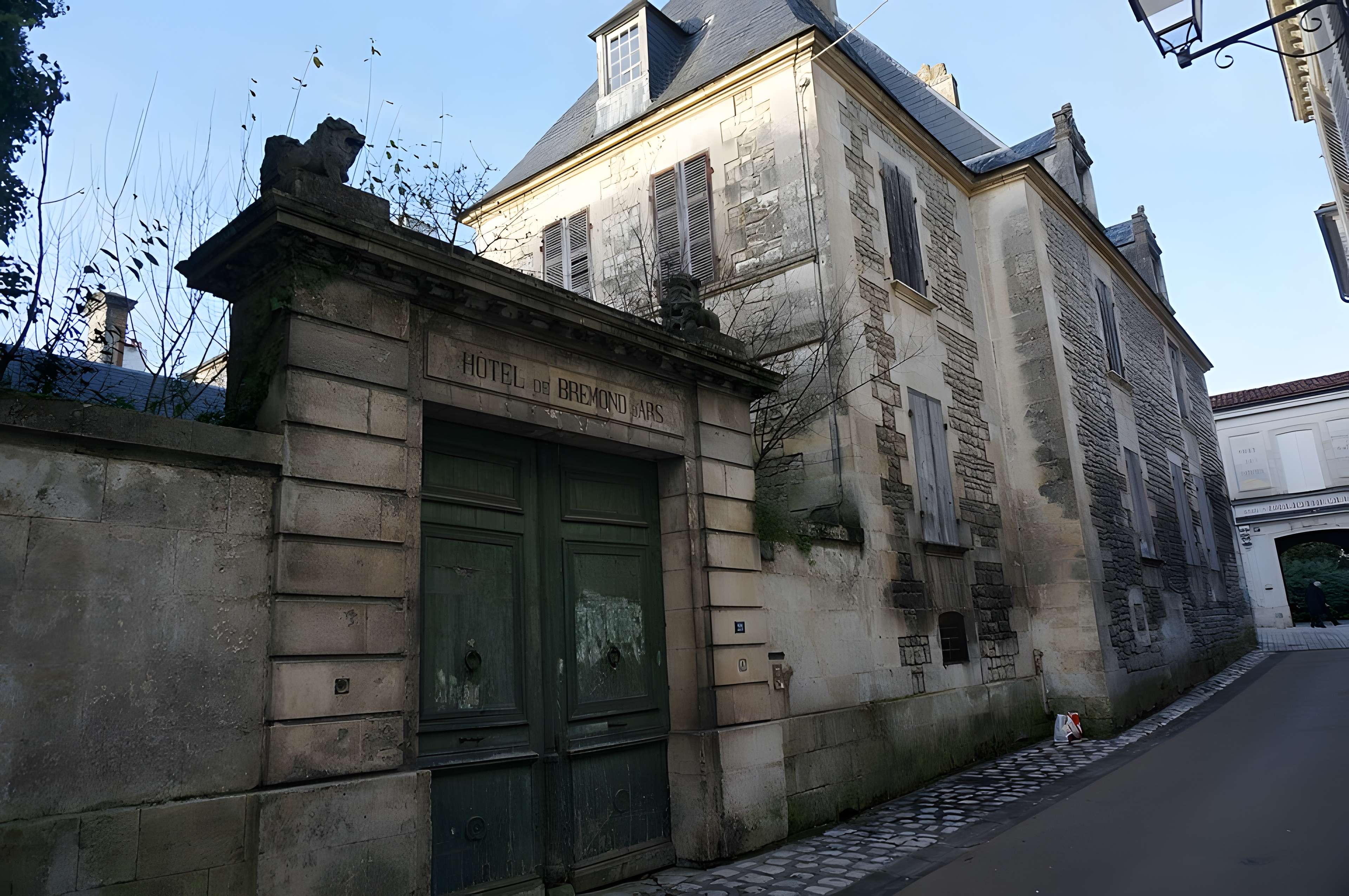 Hôtel de Brémond d'Ars à Saintes