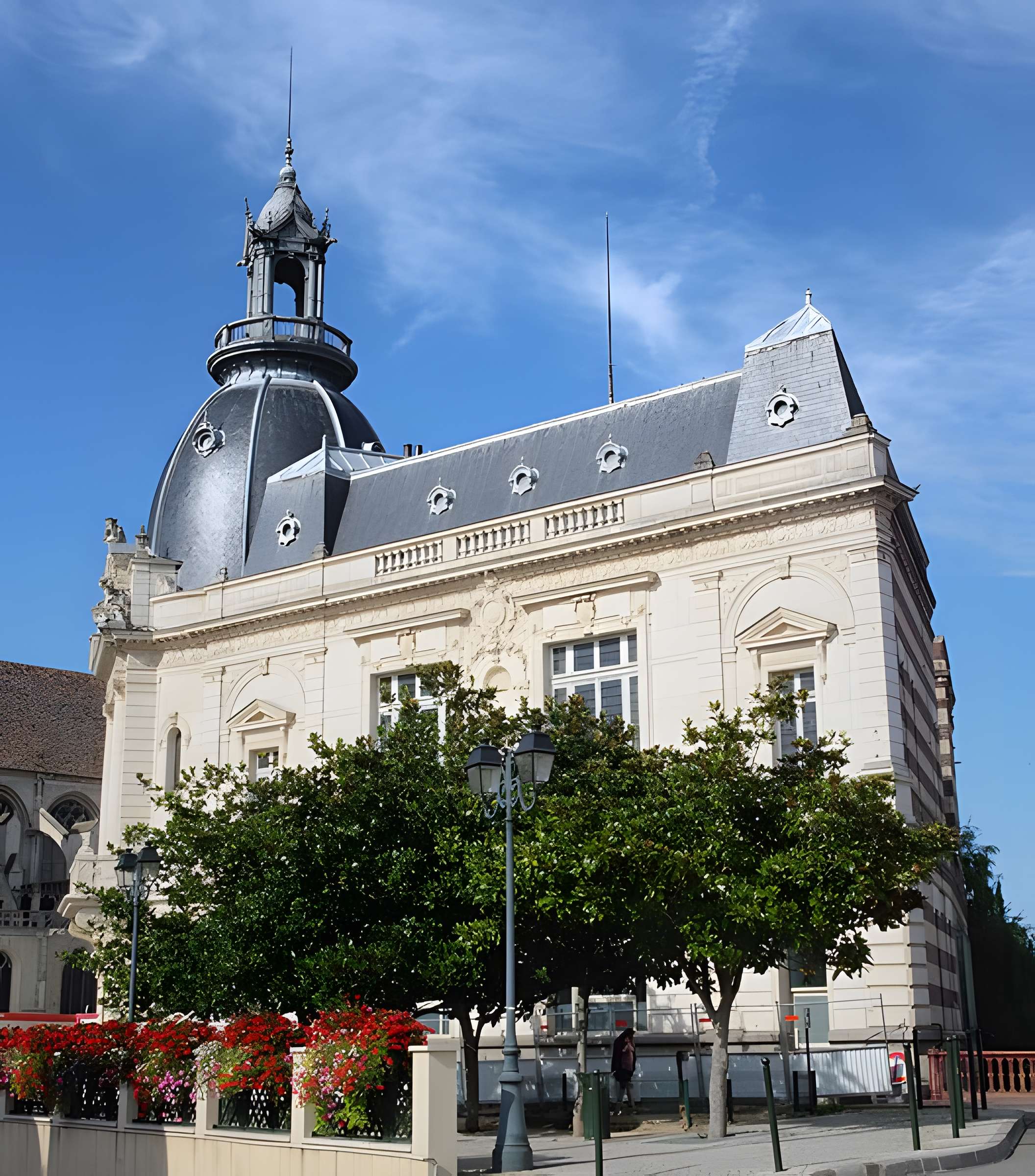 Hôtel de caisse d'épargne de Dreux