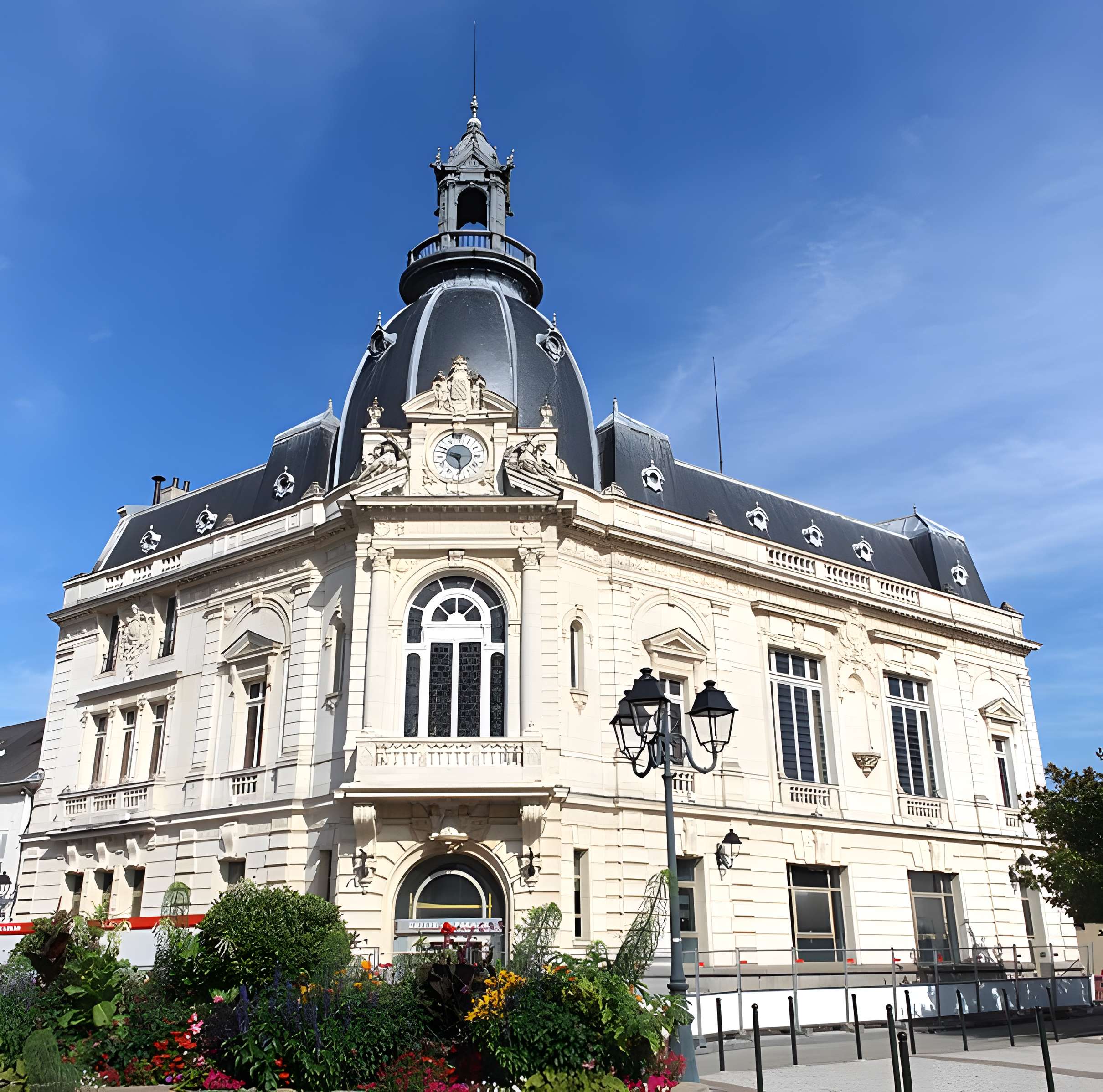 Hôtel de caisse d'épargne de Dreux