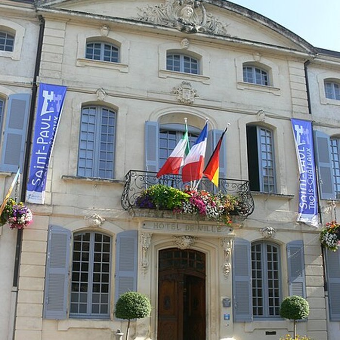 Photo de Hôtel de Castellane à Saint-Paul-Trois-Châteaux