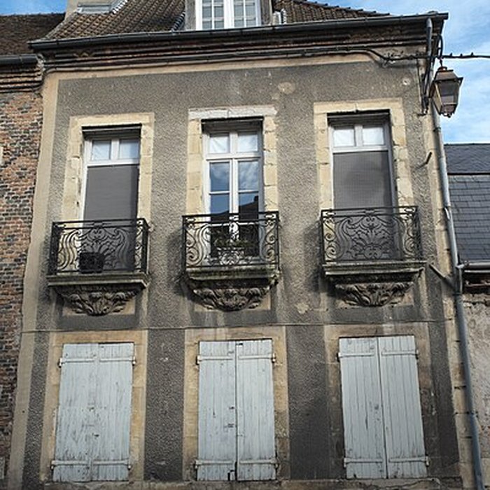 Photo de Hôtel de Chavagnac à Moulins