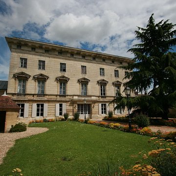 Hôtel de Crosne à Magny-en-Vexin
