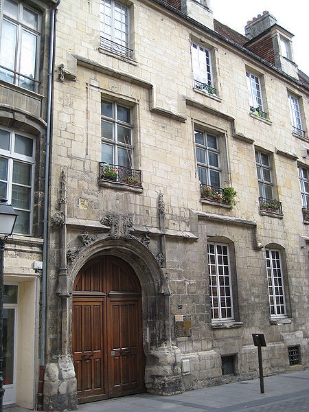 Photo de Hôtel de Girard-Bureau à Caen