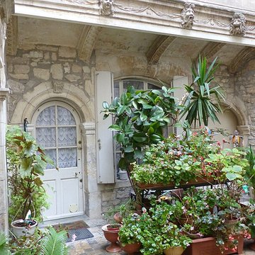 Hôtel de lAcadémie à Nîmes